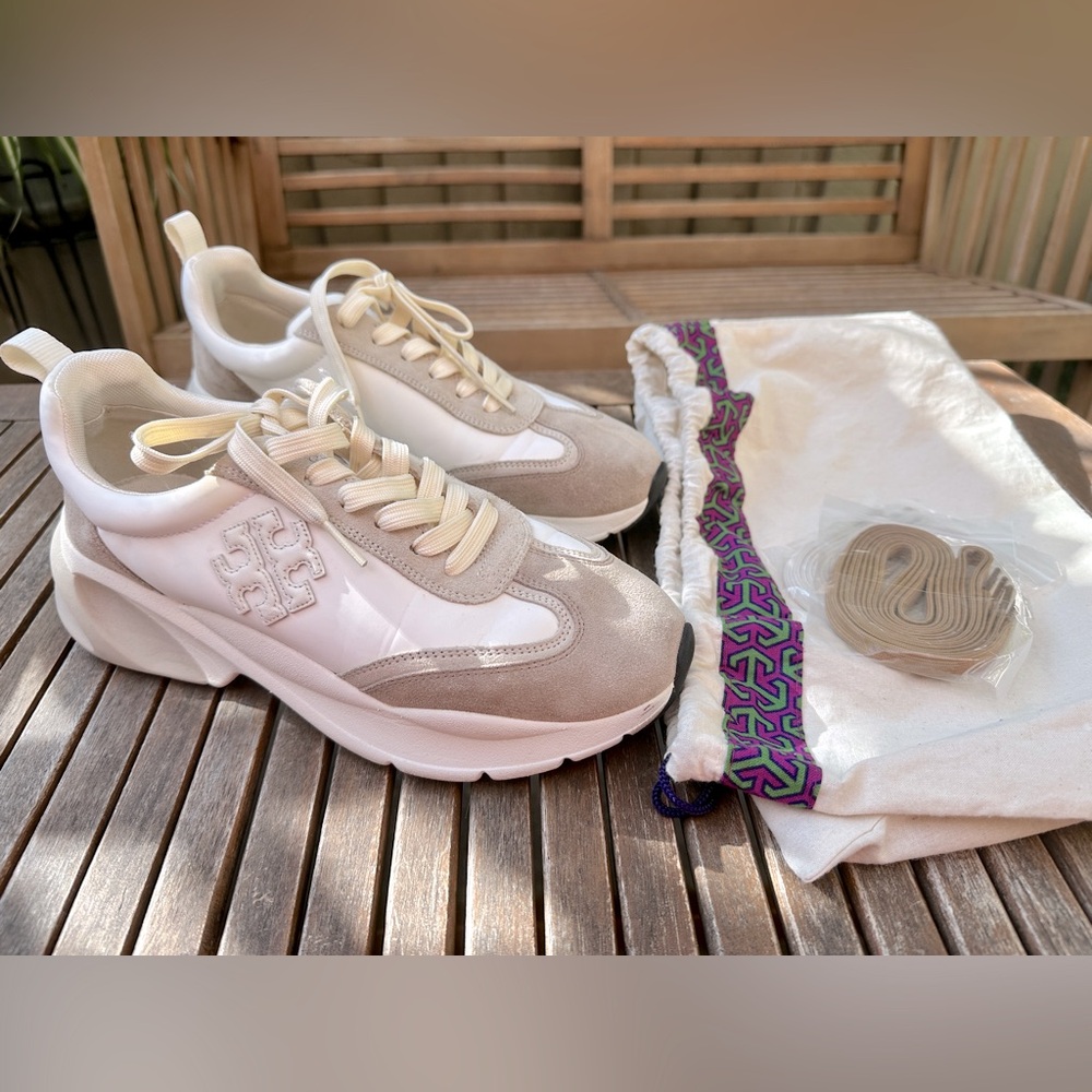 Tory Burch Good Luck Trainers size 9 in White/New Ivory/ Cerbiatto